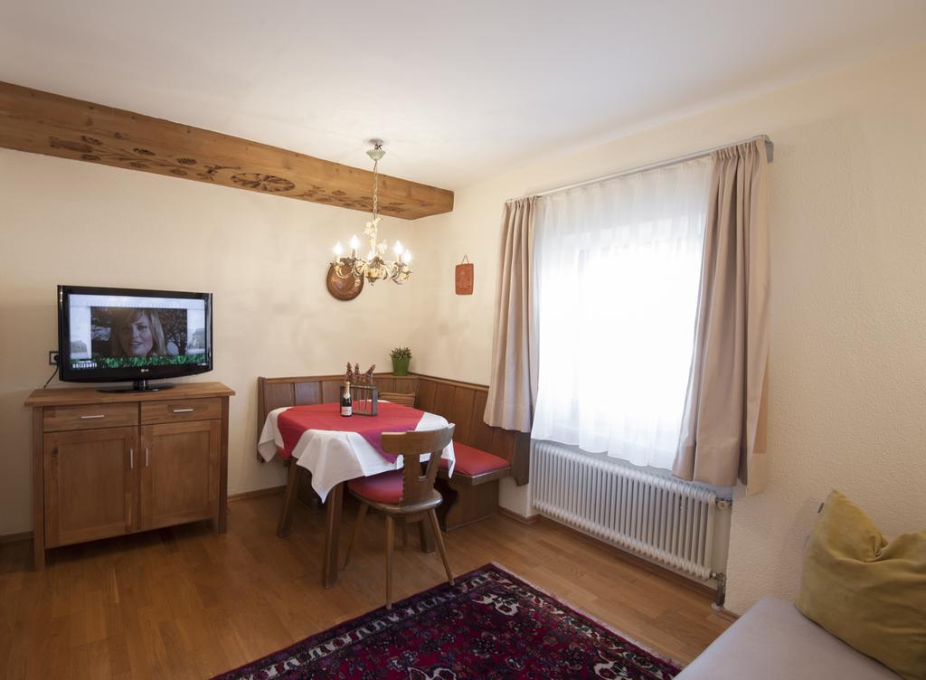 Apartament Haus Andreas Seefeld w Tirolu Pokój zdjęcie